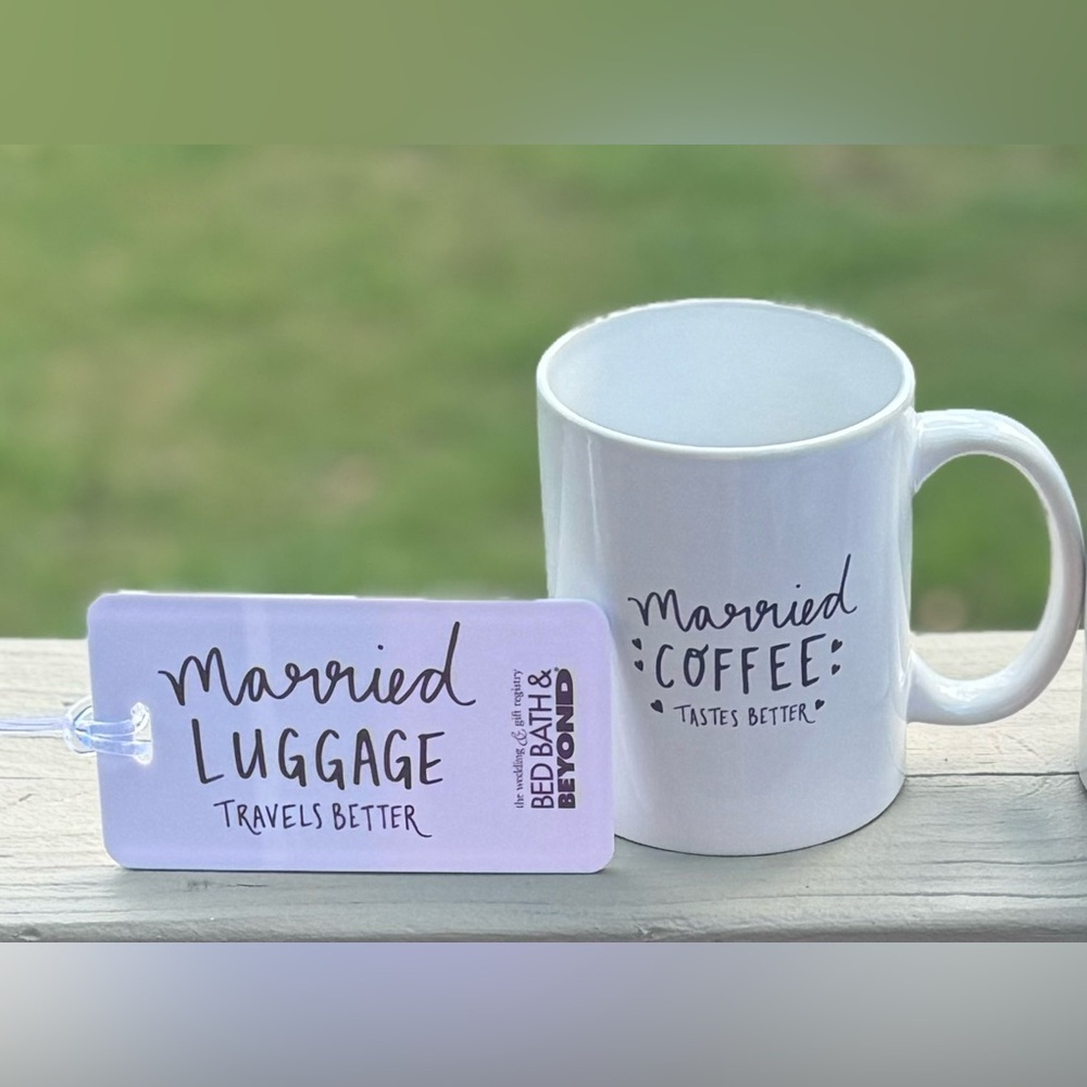 Set of Two coffee cups with two matching luggage tags